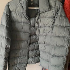 Blue Uniqlo lightweight puffy size M